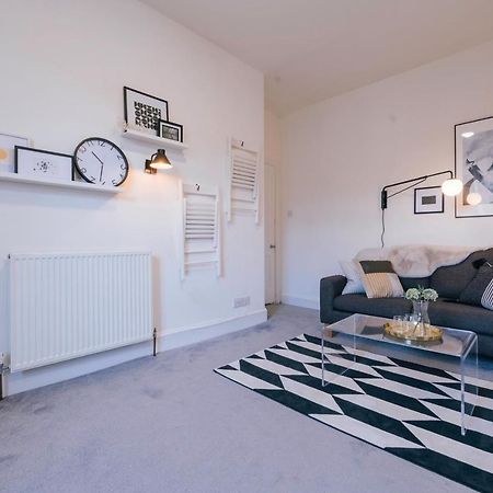 Stylish And Comfortable City Centre Apartment Edinburgh Exterior photo