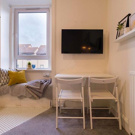 Stylish And Comfortable City Centre Apartment Edinburgh Exterior photo