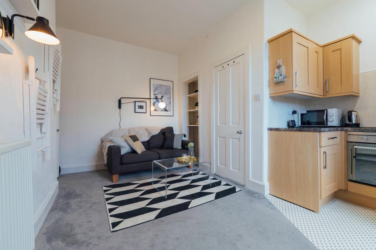 Stylish And Comfortable City Centre Apartment Edinburgh Exterior photo